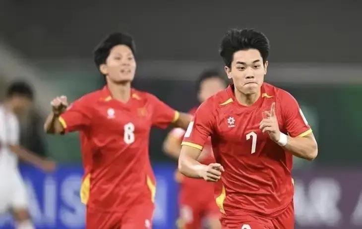 2026世界杯时间表出炉！凌晨3点开踢，球迷熬夜指南来了