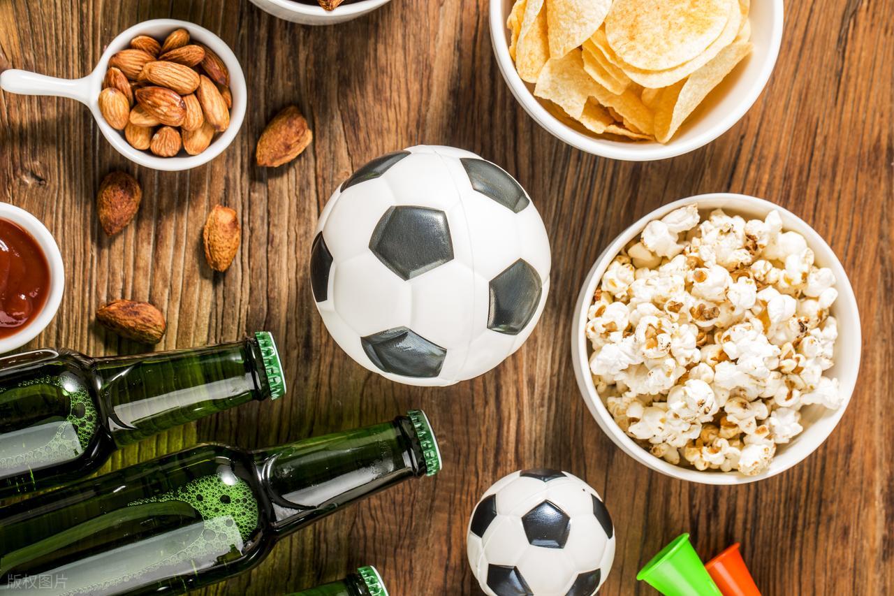 2026世界杯正热！FIFA全称是啥？看球必学英文